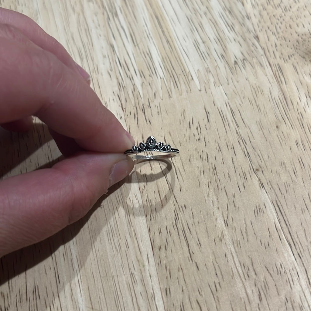 Tiara Ring